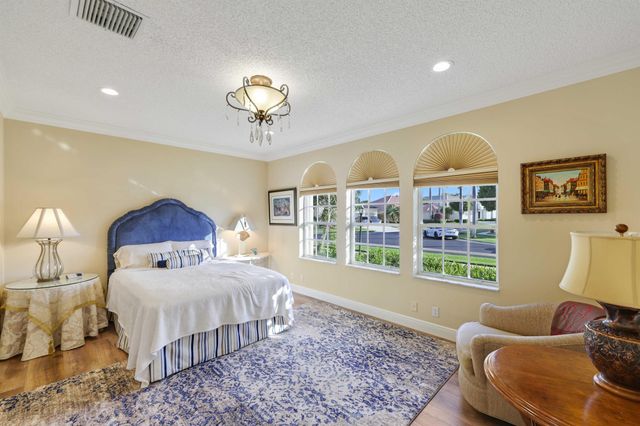 7633 La Corniche Circle, Boca Raton, FL 33433