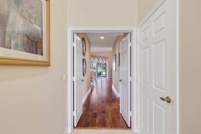 7633 La Corniche Circle, Boca Raton, FL 33433