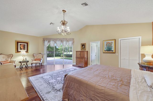 7633 La Corniche Circle, Boca Raton, FL 33433