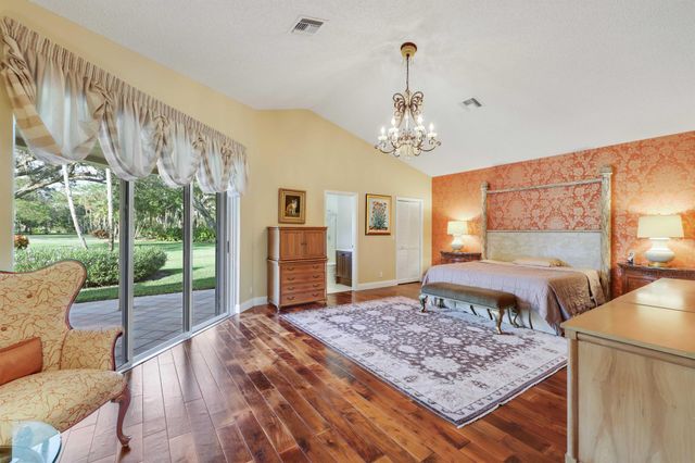 7633 La Corniche Circle, Boca Raton, FL 33433