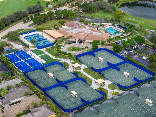 7633 La Corniche Circle, Boca Raton, FL 33433