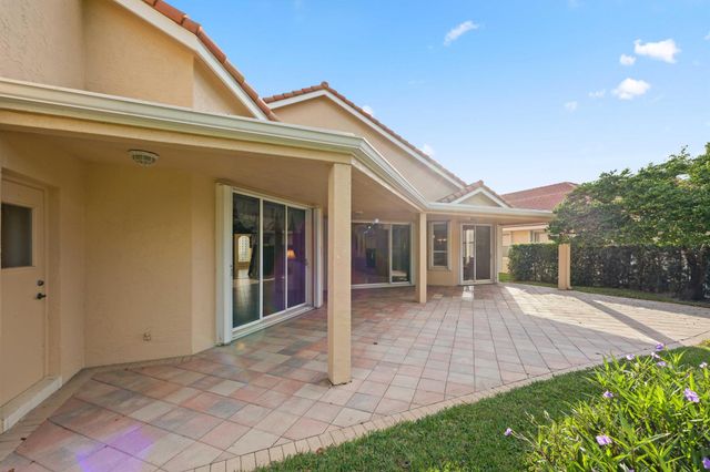 7633 La Corniche Circle, Boca Raton, FL 33433