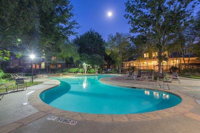 10440 Deerwood 15-1526, Houston, TX 77042