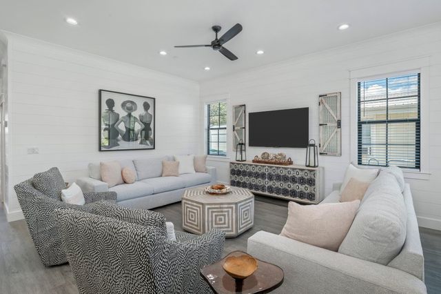 74 Pompano Street, Destin, FL 32541