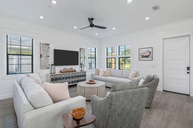 74 Pompano Street, Destin, FL 32541