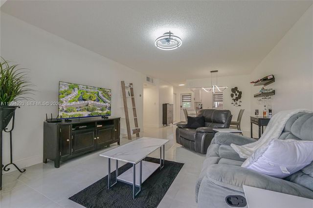 4701 NW 34th Street 502, Lauderdale Lakes, FL 33319