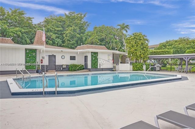 4701 NW 34th Street 502, Lauderdale Lakes, FL 33319