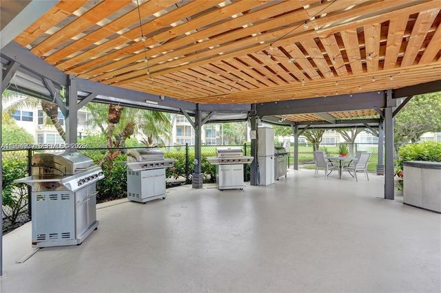 4701 NW 34th Street 502, Lauderdale Lakes, FL 33319