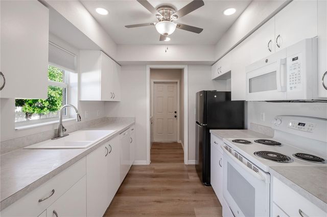 3147 LOBELIA ROAD, Venice, FL 34293