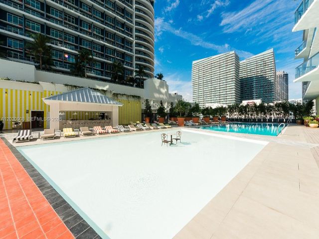 1300 S Miami 2709 2709, Miami, FL 33130