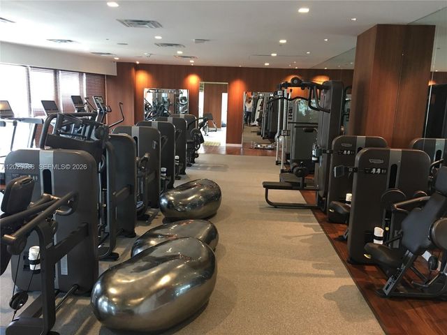 1300 S Miami 2709 2709, Miami, FL 33130