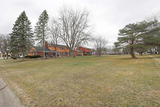 Cimarron Trail, Flint, MI 48532