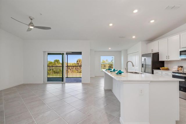 17475 OPAL SAND DRIVE 205, Venice, FL 34293