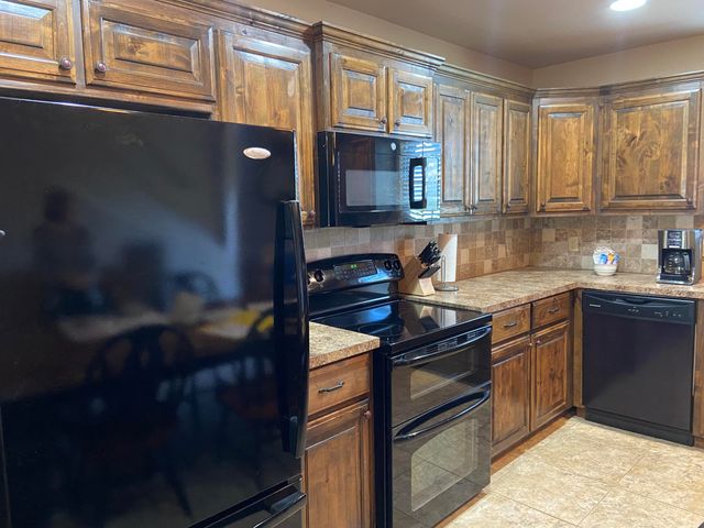 135 Private Road 96 11, Eucha, OK 74342