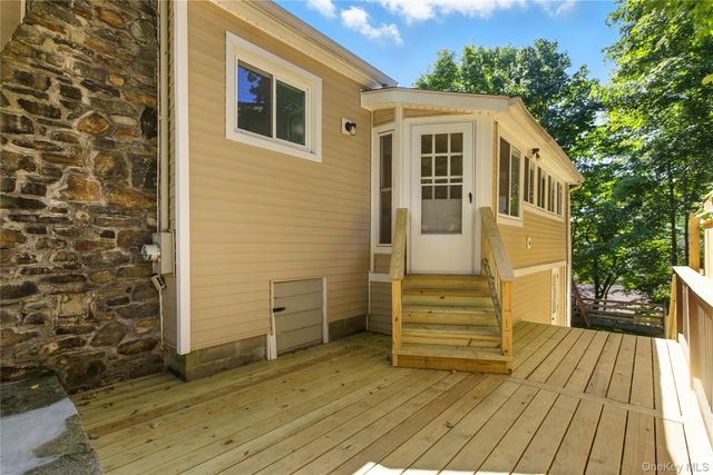 1523 Kimble Avenue, Mohegan Lake, NY 10547