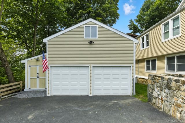 1523 Kimble Avenue, Mohegan Lake, NY 10547