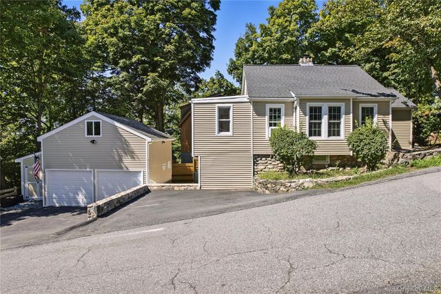 1523 Kimble Avenue, Mohegan Lake, NY 10547