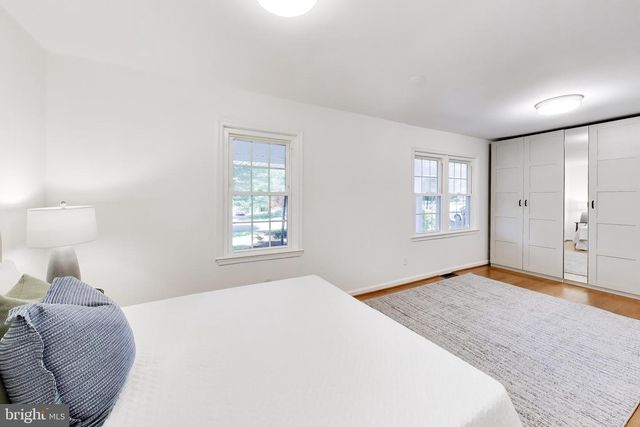 302 MANNAKEE ST, Rockville, MD 20850