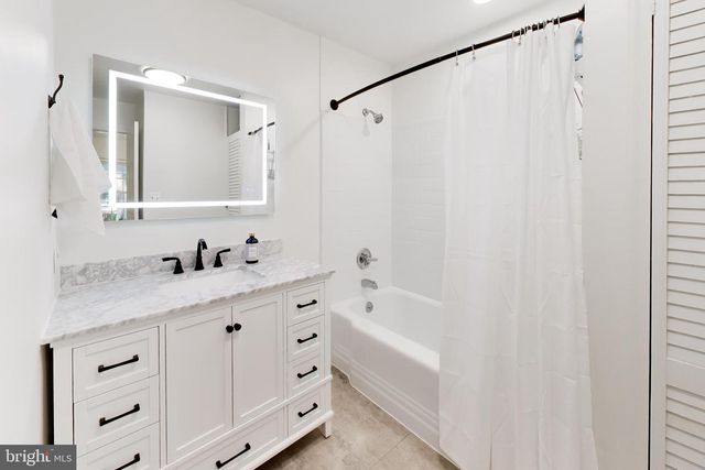 302 MANNAKEE ST, Rockville, MD 20850