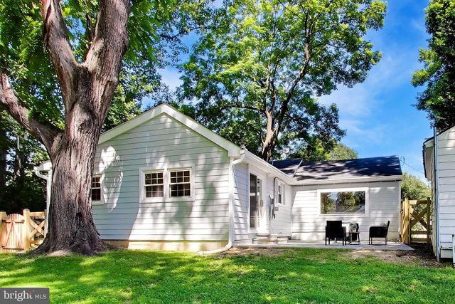 302 MANNAKEE ST, Rockville, MD 20850