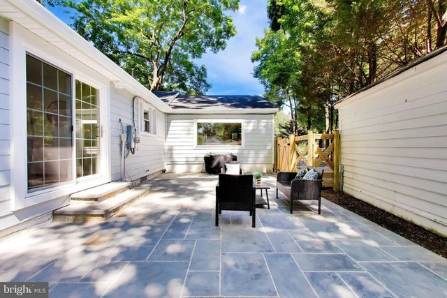 302 MANNAKEE ST, Rockville, MD 20850