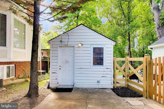 302 MANNAKEE ST, Rockville, MD 20850