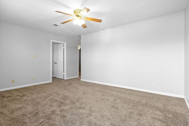 758 Bancroft Cir Apt C, Clarksville, TN 37042