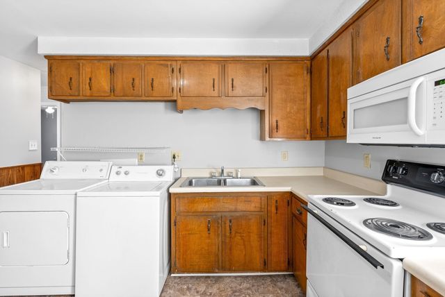 758 Bancroft Cir Apt C, Clarksville, TN 37042