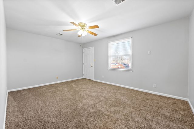 758 Bancroft Cir Apt C, Clarksville, TN 37042