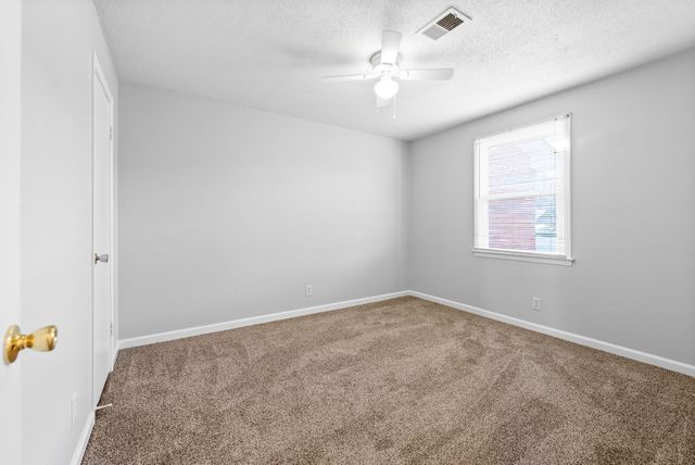 758 Bancroft Cir Apt C, Clarksville, TN 37042