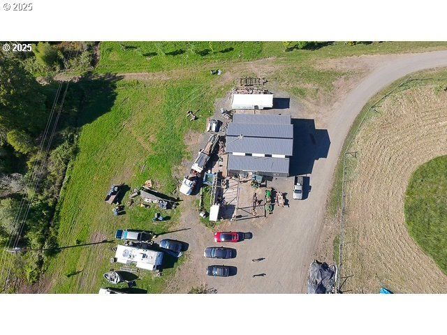 87676 TERRITORIAL Hwy, Veneta, OR 97487