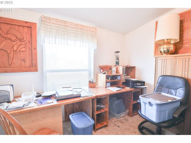 87676 TERRITORIAL Hwy, Veneta, OR 97487