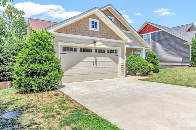 48 Asher Lane, Arden, NC 28704