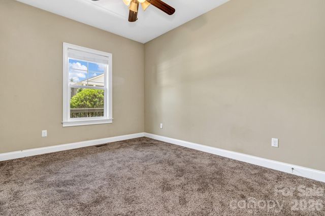 48 Asher Lane, Arden, NC 28704