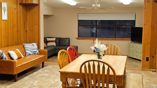 1647 Rio Ranchero, Pipe Creek, TX 78063