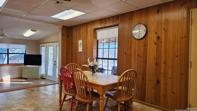 1647 Rio Ranchero, Pipe Creek, TX 78063