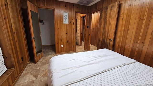 1647 Rio Ranchero, Pipe Creek, TX 78063