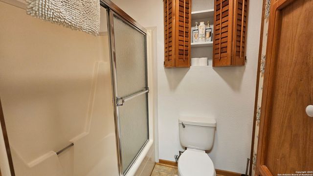 1647 Rio Ranchero, Pipe Creek, TX 78063