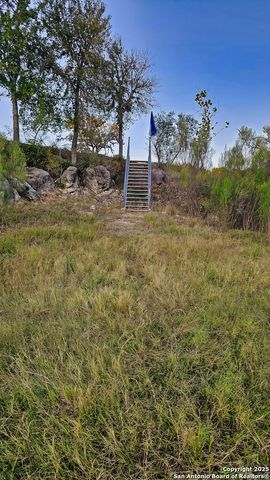 1647 Rio Ranchero, Pipe Creek, TX 78063