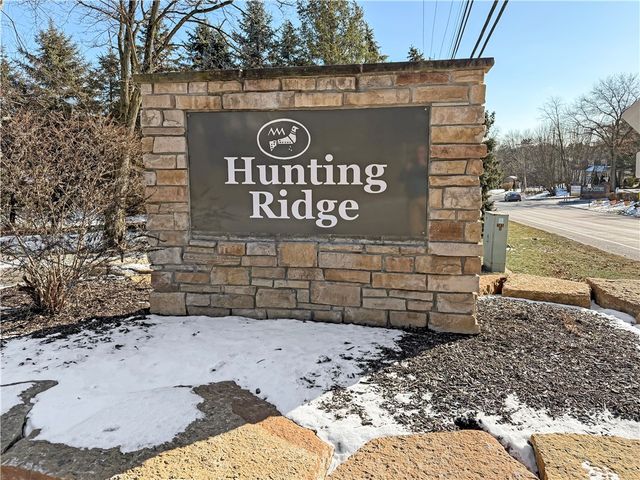 2467 Brook Ledge Rd 34B, South Fayette, PA 15017