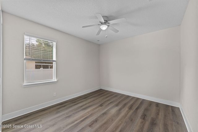 951 Hosbine Street SE, Palm Bay, FL 32909