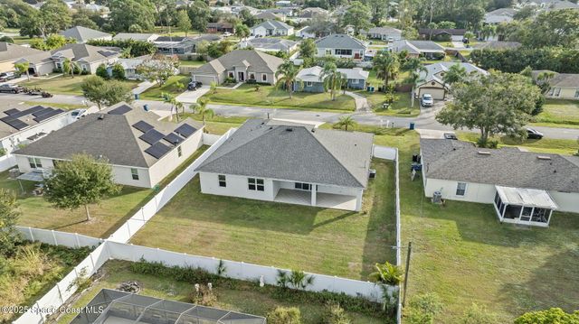 951 Hosbine Street SE, Palm Bay, FL 32909