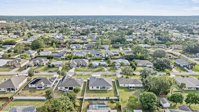 951 Hosbine Street SE, Palm Bay, FL 32909