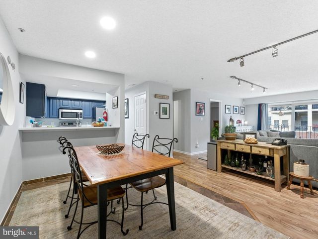 1022 MAIN ST, Voorhees, NJ 08043