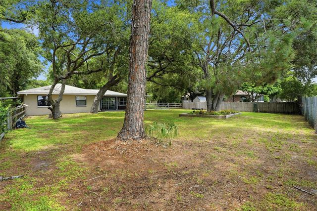 6300 86TH AVENUE N, Pinellas Park, FL 33782