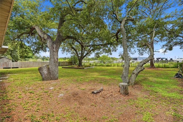 6300 86TH AVENUE N, Pinellas Park, FL 33782