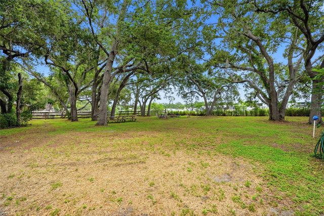 6300 86TH AVENUE N, Pinellas Park, FL 33782