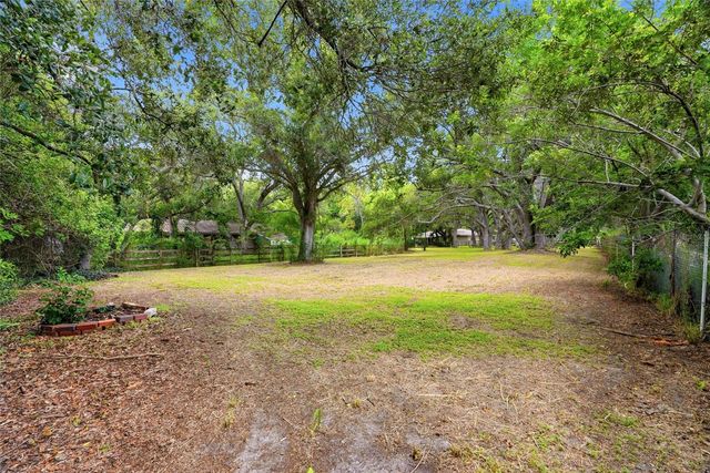 6300 86TH AVENUE N, Pinellas Park, FL 33782