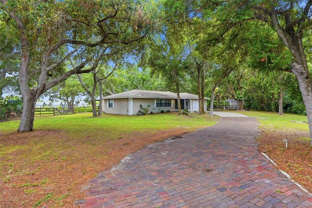 6300 86TH AVENUE N, Pinellas Park, FL 33782
