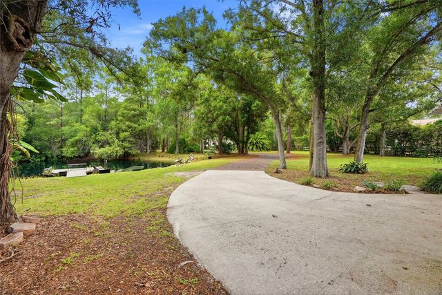 6300 86TH AVENUE N, Pinellas Park, FL 33782